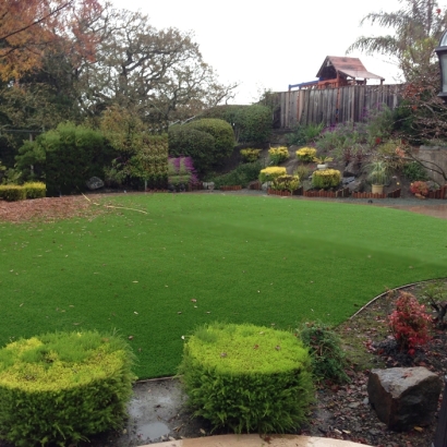 At Home Putting Greens & Synthetic Grass in Big Park, Arizona