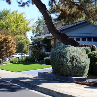 Backyard Putting Greens & Synthetic Lawn in Rio Verde, Arizona