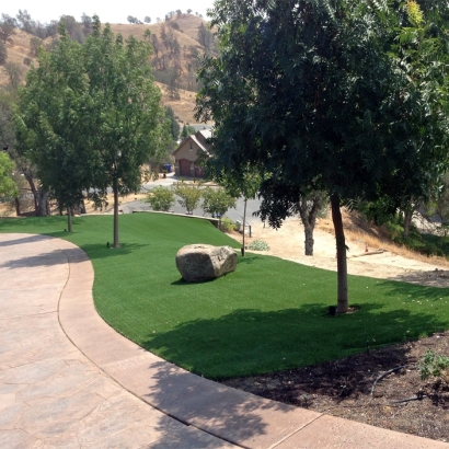 Fake Grass & Synthetic Putting Greens in Three Points, Arizona